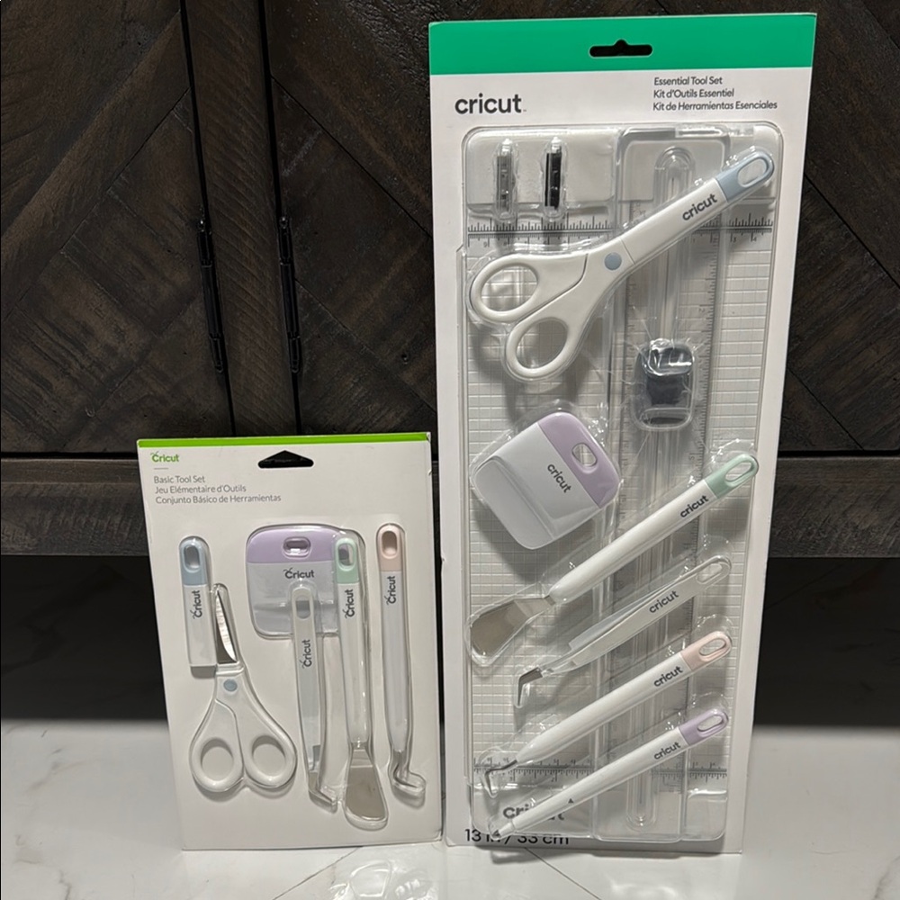 Cricut Essential Tool Set Bundle
